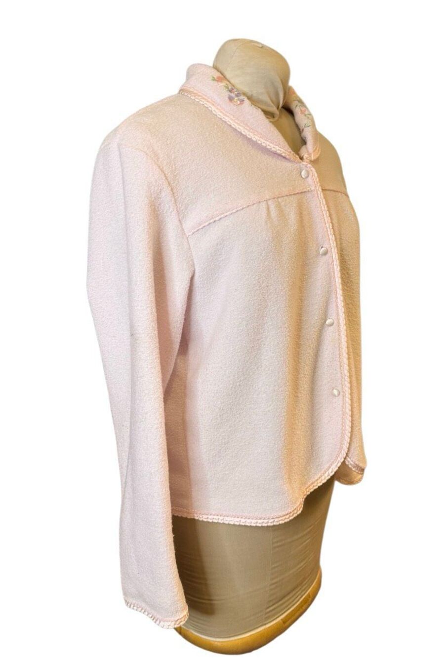 Intimate Essentials Soft Fleece Button Front Pink Bed Jacket Large Embroidered C - Picture 3 of 13